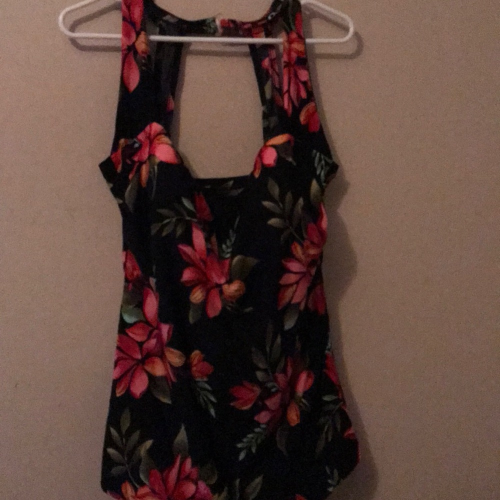 Women’s size 20 swimsuit